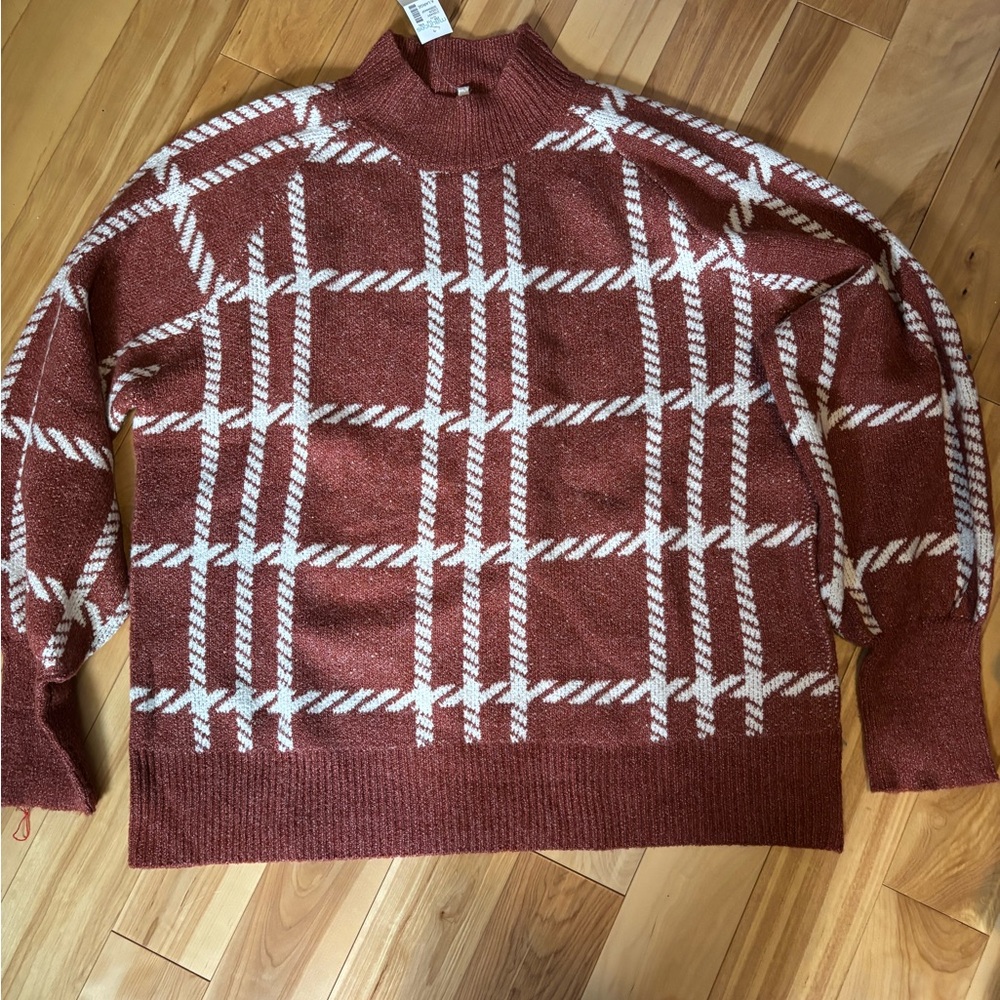 Maurices Turtleneck Sweater in Rust and Cream Plaid